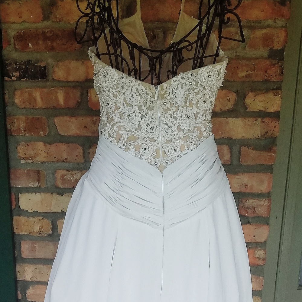Pageant / Formal Wear - Picture 2 of 3